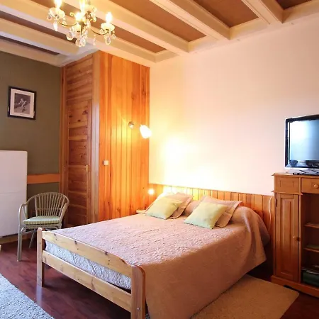 Centre-ville Mont-dore, Historique, 2 Etoiles, Wifi & Confort Pour 2 Personnes - Fr-1-608-121 *